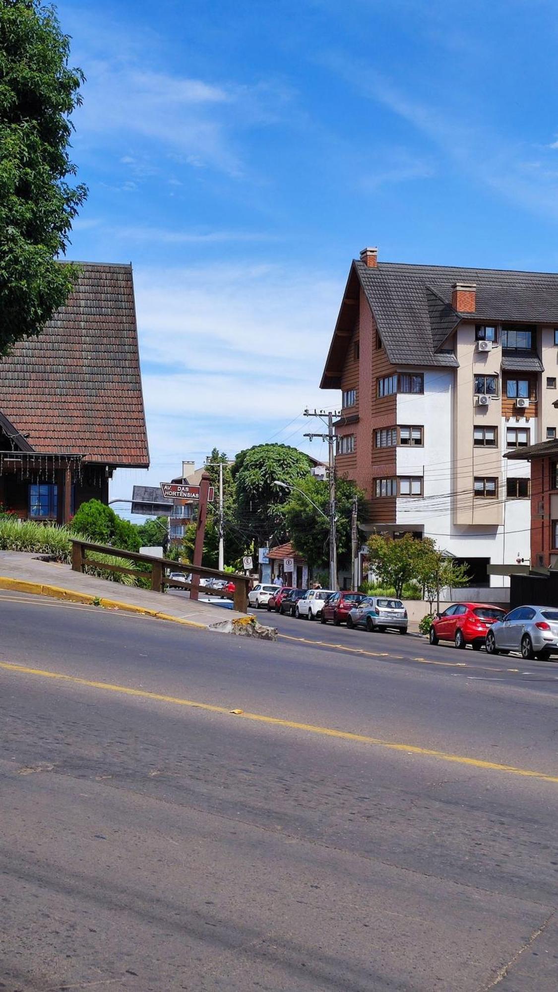 Solar Da Encosta 305 - Espaco E Conforto No Centro Gramado Zewnętrze zdjęcie